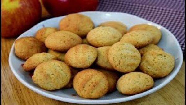 Biscoito Amantigado de Maçã com Canela